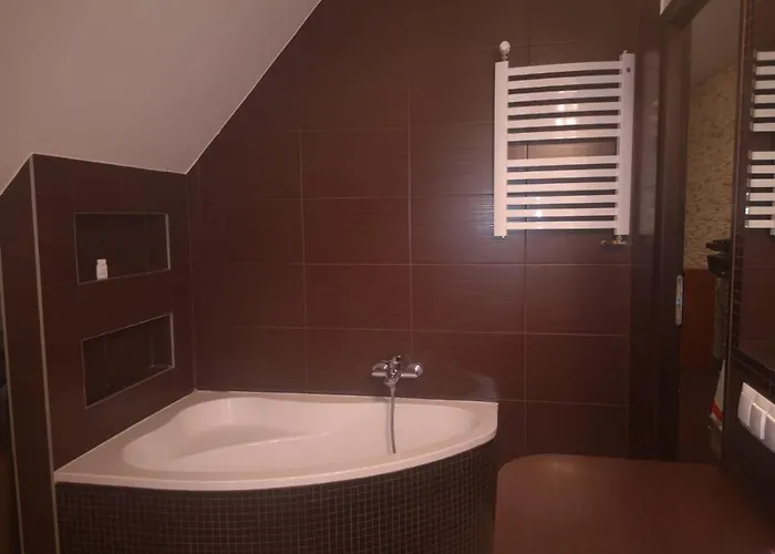 Lena 16 Twoje Poddasze *